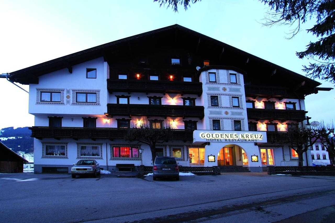 Hotel Goldenes Kreuz 坦海姆 外观 照片