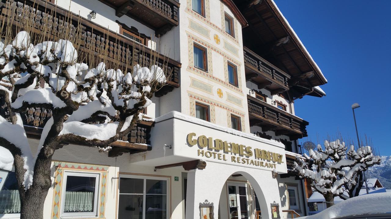 Hotel Goldenes Kreuz 坦海姆 外观 照片